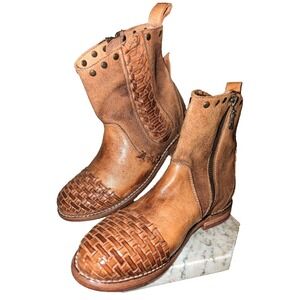FAB BED STU WOMENS ALL LEATHER BOOTS  SIZE 6 COGNAC ORGANIC TANNED NEVER WORN
